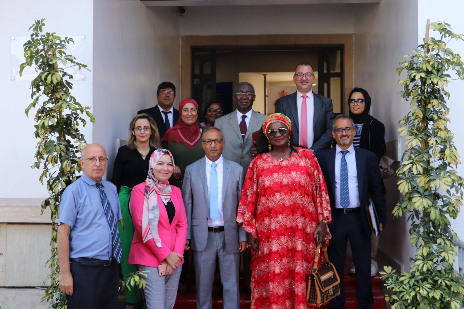 Visite de la délégation Cameroun à l’Agence Nationale pour renforcer la coopération en matière de rénovation urbaine et de réhabilitation des bâtiments menaçant ruine.